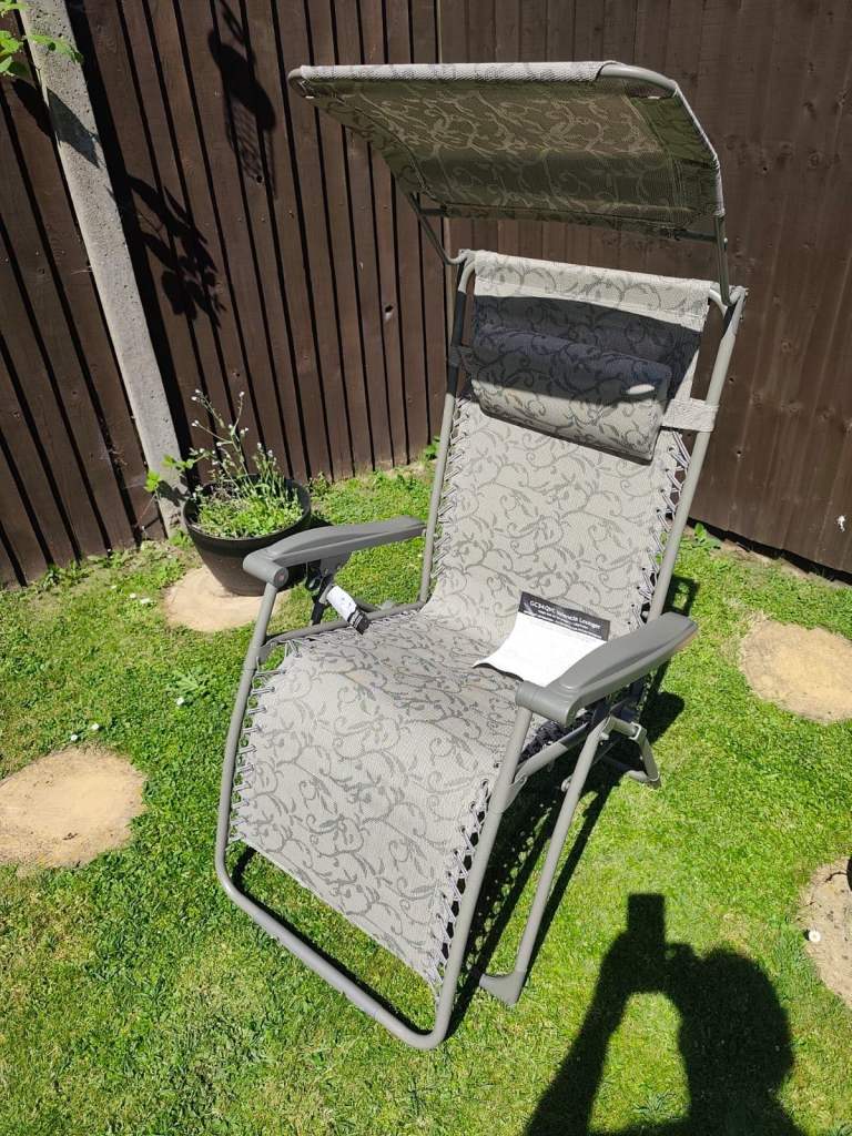 Valencia Garden Chair with tag - cool fabric 