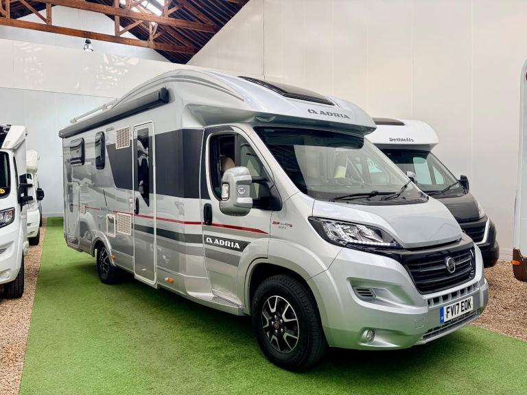 ADRIA MATRIX 670 SL 5 BERTH / SINGLE BEDS / GARAGE / 3500KG / EURO 6 MOTORHOME 