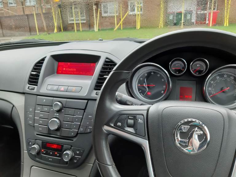 1.8 Petrol Vauxhall Insignia - Long MOT