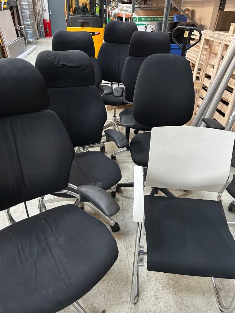FREE CHAIRS