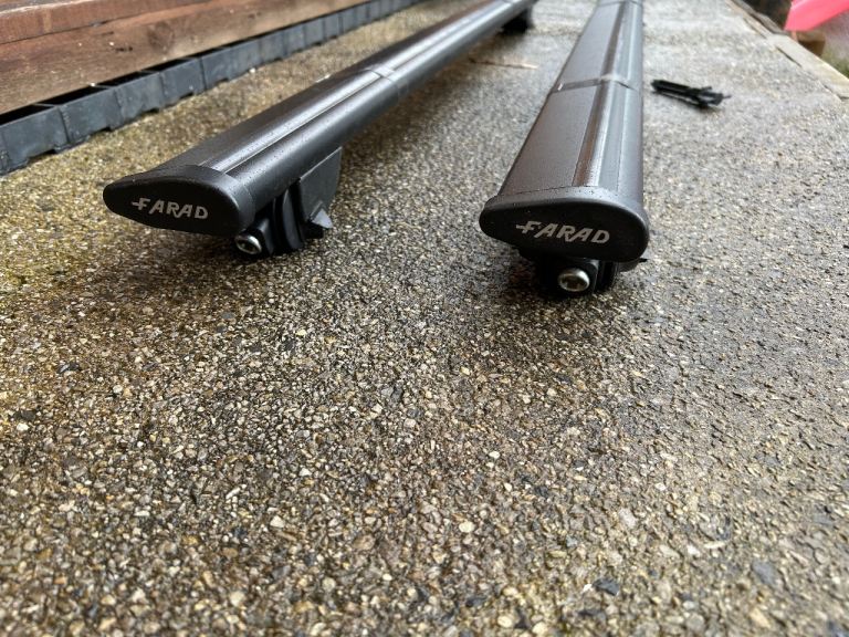 Farad black wing bars with feet  and fitting tool 