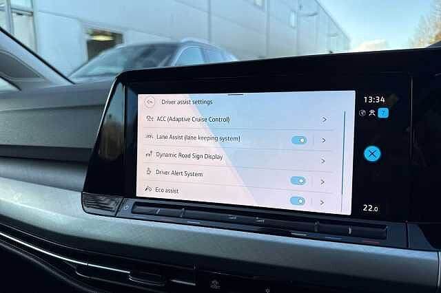 2022 Volkswagen Golf 1.5 TSI Life 5dr Hatchback Petrol Manual