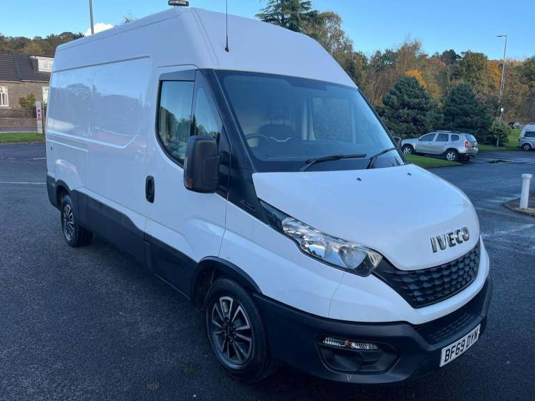 Iveco Daily 2.3D HPI 12V 35S 3520 MWB H1 Euro 6 (s/s) 5dr Diesel Manual