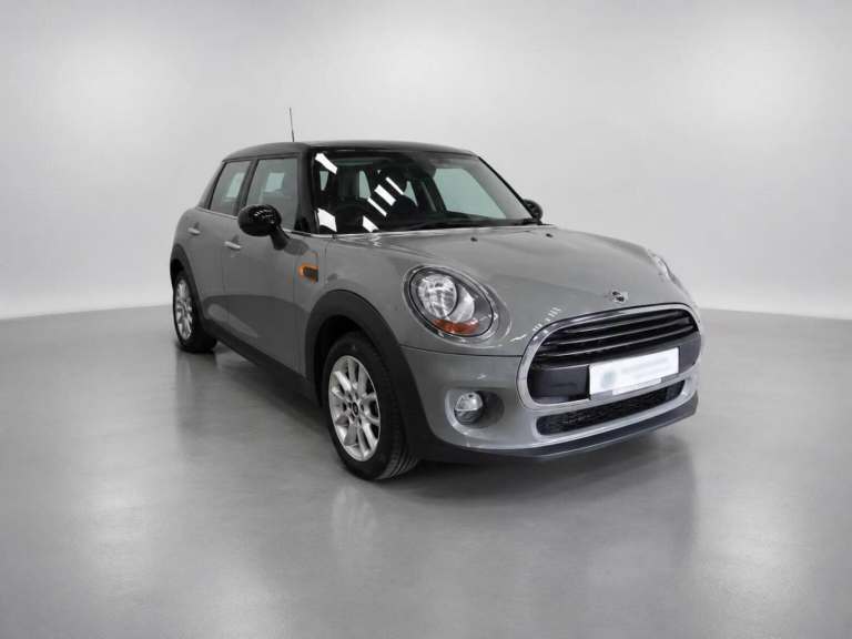 2017 MINI Hatch 1.5 Cooper Euro 6 (s/s) 5dr Hatchback Petrol Manual
