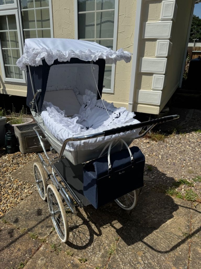 Silver cross Kensington coach built pram 