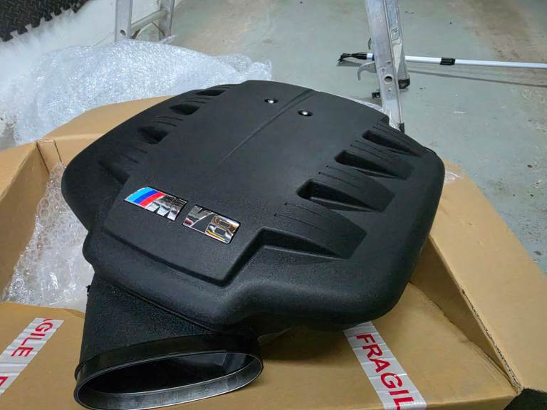 BMW OEM E92 M3 PLENUM AIRBOX