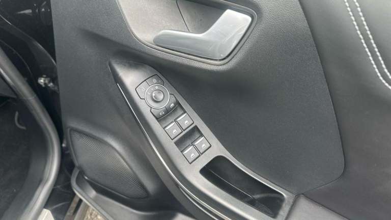 2022 Ford Puma 1.0T EcoBoost MHEV ST-Line Vignale DCT Euro 6 (s/s) 5dr Automatic SUV Hybrid Autom...