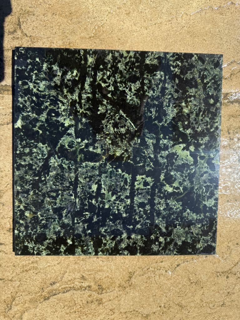 image for Pure marble tiles. Green / black.