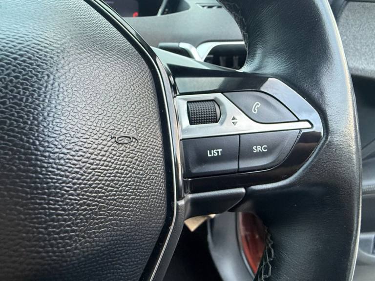 2017 Peugeot 3008 1.2 Puretech Allure 5dr EAT6 HATCHBACK PETROL Automatic