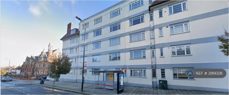 3 bedroom flat in Mundania Road, London, SE22 (3 bed) (#2919326)