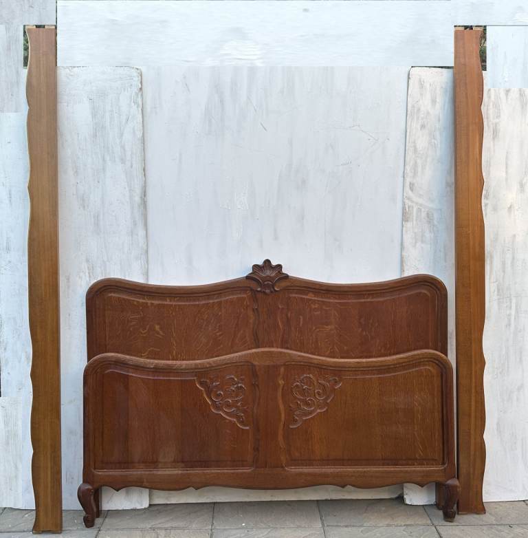 Attractive French Louis XV Antique Style Oak Double Bed Frame / Surround – Great Condition