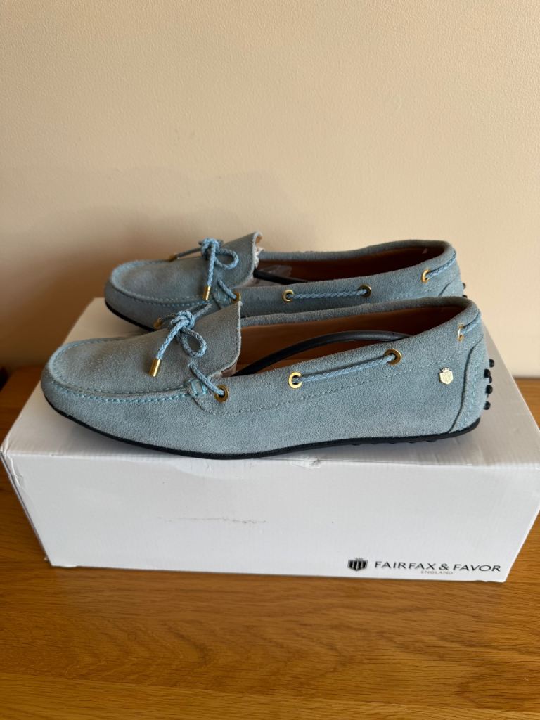 Fairfax & Favor Womens Suede Driver Shoes - Baby Blue, UK 8 brand new 