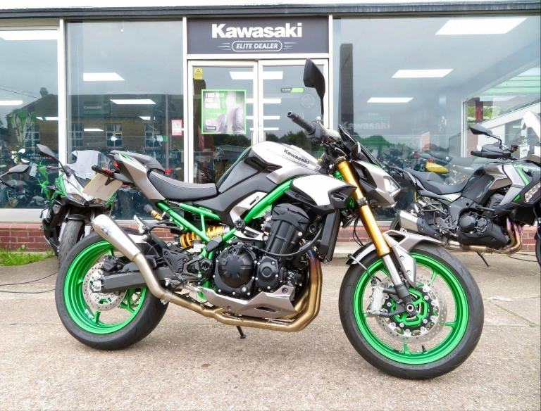 KAWASAKI Z900 SE 
