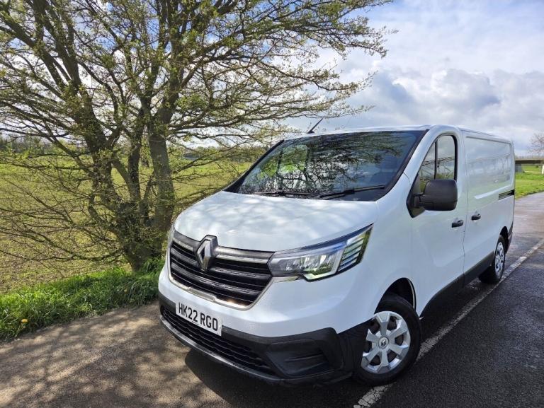 RENAULT TRAFIC 2.0 SL28 Blue dCi 130 Business Panel Van MY22 2022