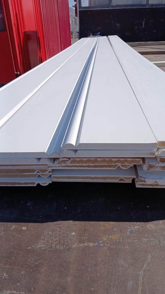 Ogee MDF White 8" Skirting Board 5.4mt