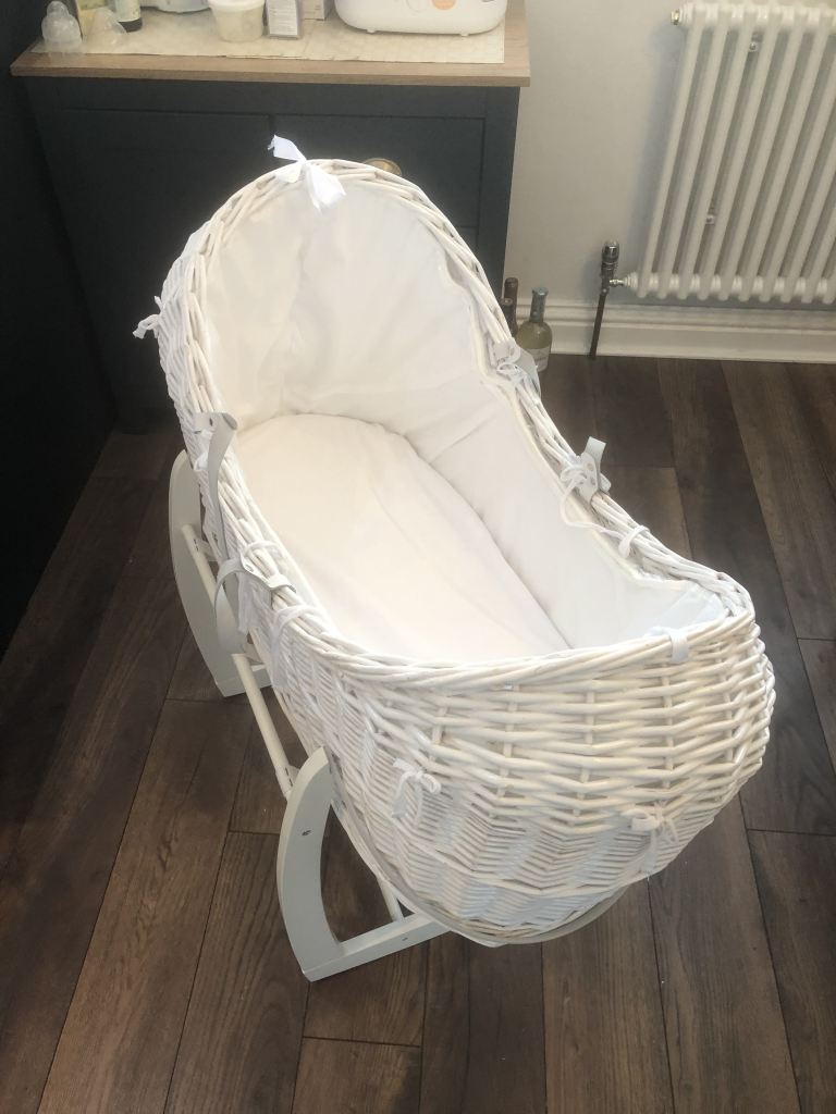 mamas and papas Moses basket 
