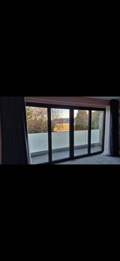 Bifolds Black Aluminium 