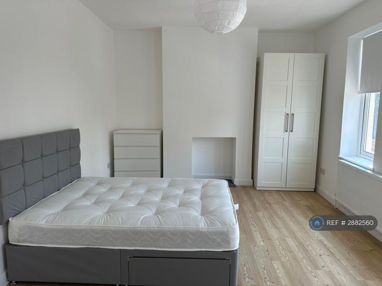 4 bedroom house in Cyril Crescent, Cardiff, CF24 (4 bed) (#2882560)