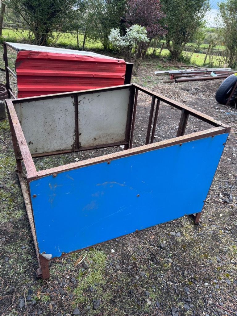 Lamb feeders need repair 