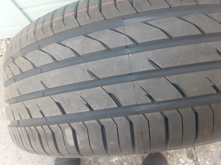 Wheel and tyre 