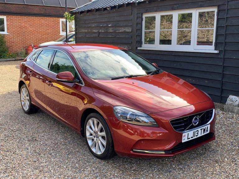 2013 Volvo V40 D3 SE Lux Nav 5dr Geartronic HATCHBACK DIESEL Automatic