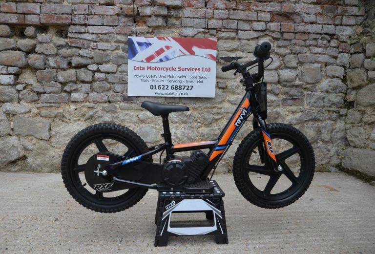 REVVI 16 KIDS ELECTRIC BIKE