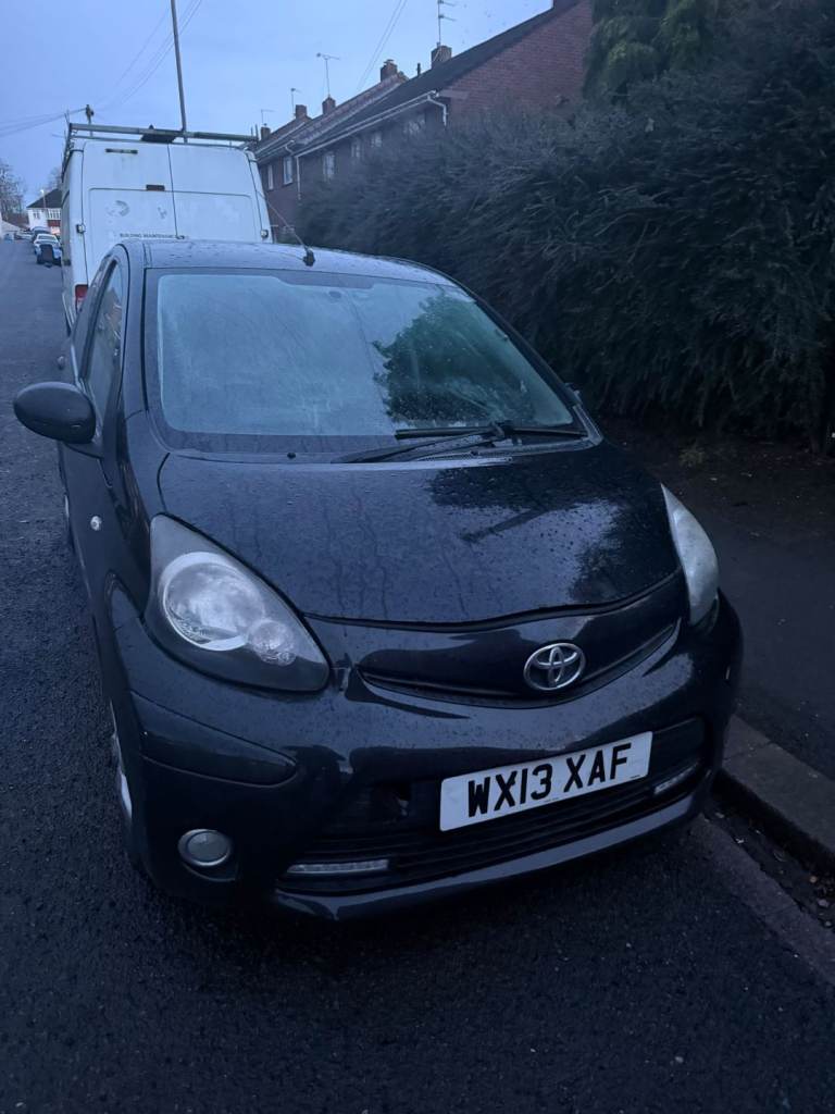 Toyota, AYGO, Hatchback, 2013, Manual, 998 (cc), 5 doors