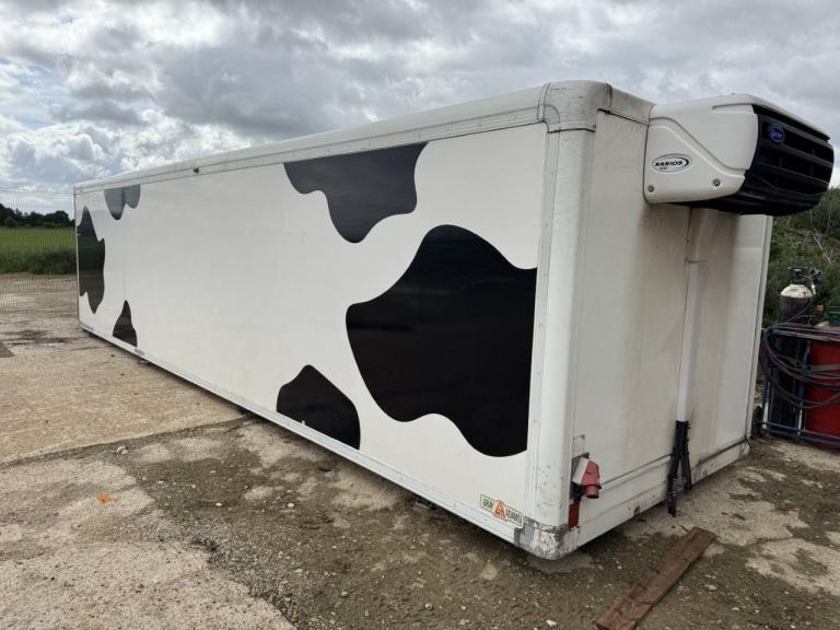 31 FT INSULATED FRIDGE BODY