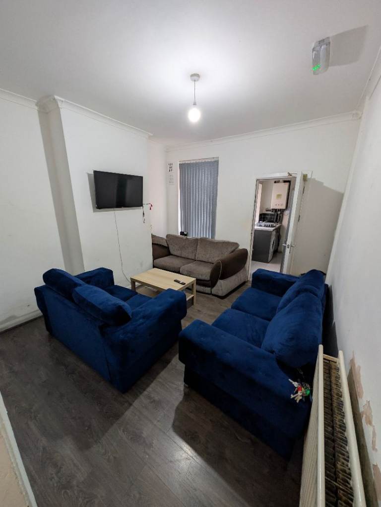 Dss, All 3 bedroom house, No cost, Universal credit, PIP, benefits 