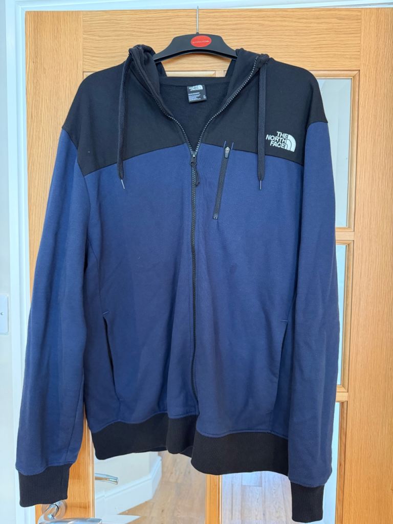 North Face Hoodie XL