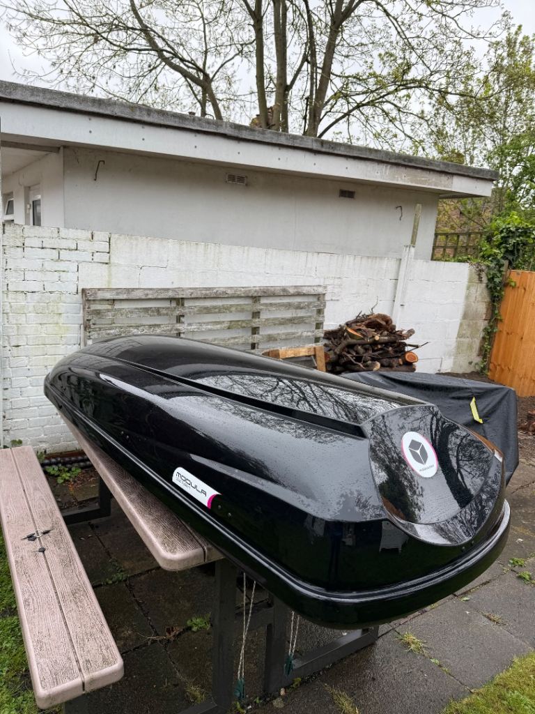Car roof box 400+litres 