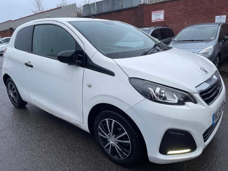 Peugeot, 108, Hatchback, 2014, Manual, 998 (cc), 3 doors