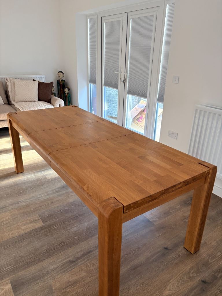 Dining Table and Chairs High Quality 