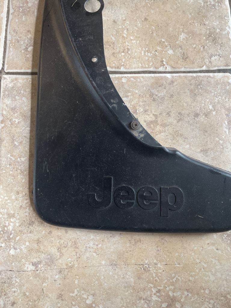 Jeep Grand Cherokee mud flaps
