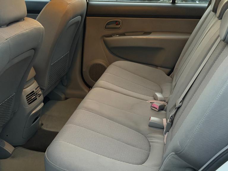 2009 Kia Carens 2.0 GS 5dr MPV Petrol Manual