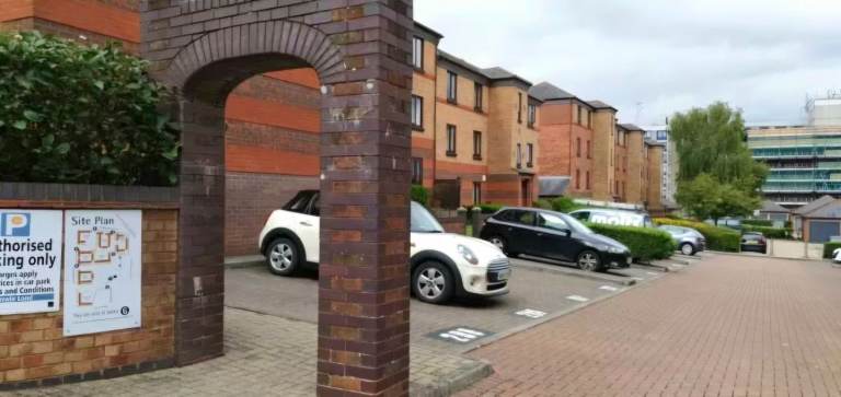 BS1 Temple Meads/Redcliffe - Private Car Space for Rent