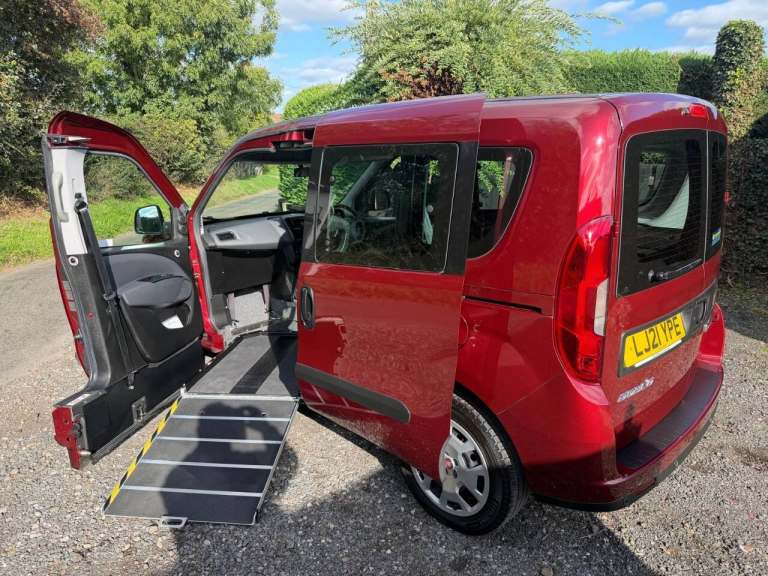 Fiat Doblo DISABLED CAR, RIDE UPFRONT, WHEELCHAIR ACCESSIBLE, ACCESS, Diesel