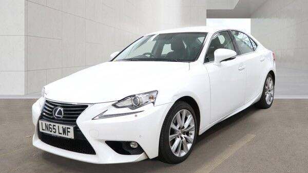 Lexus IS 2.5 300h Executive Edition Saloon 4dr Petrol Hybrid E-CVT Euro 5 (s/s) (223 Petrol/Elect...