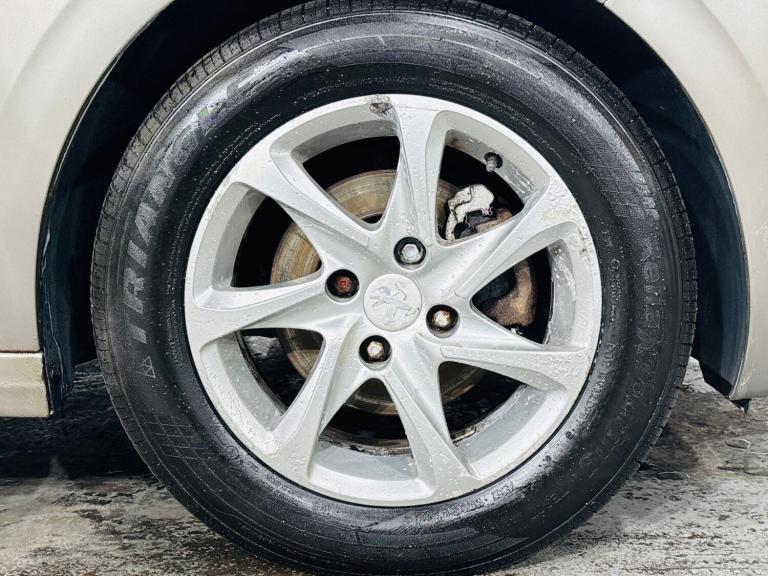 2012 Peugeot 208 1.4 e-HDi Active EGC Euro 5 (s/s) 5dr HATCHBACK Diesel Automatic