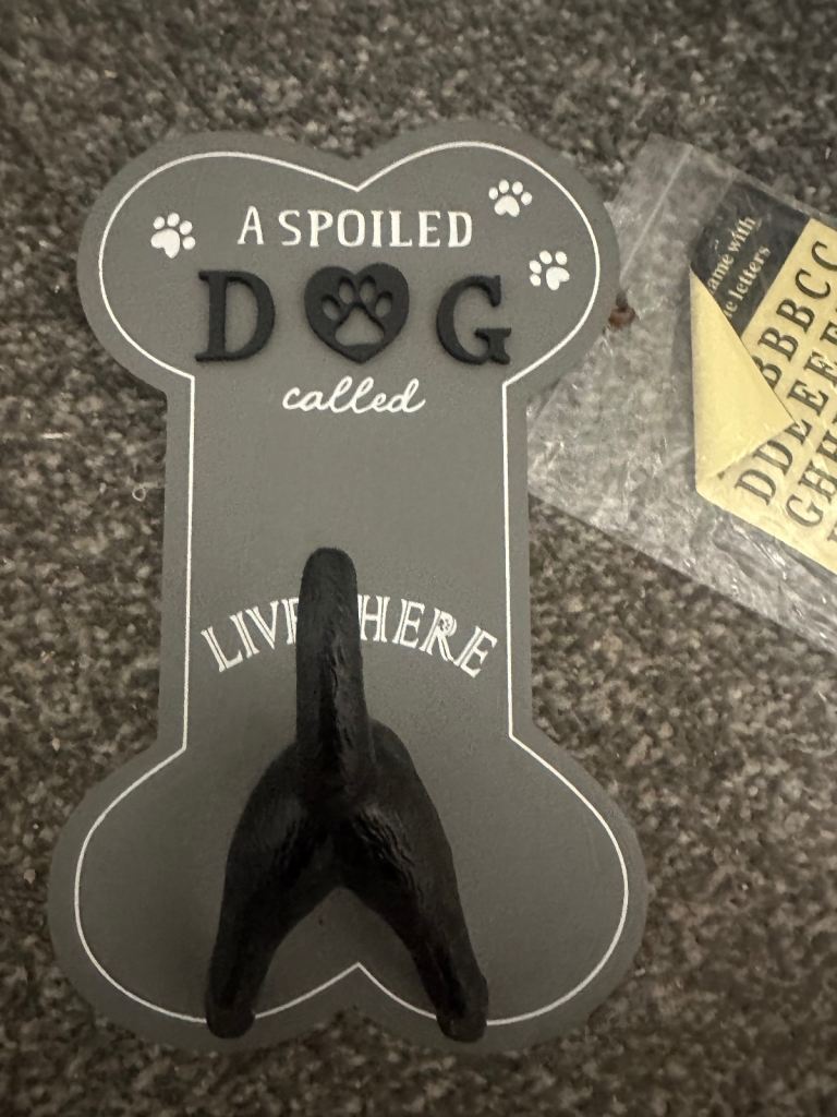 Dog lead hanger letters for personalising 