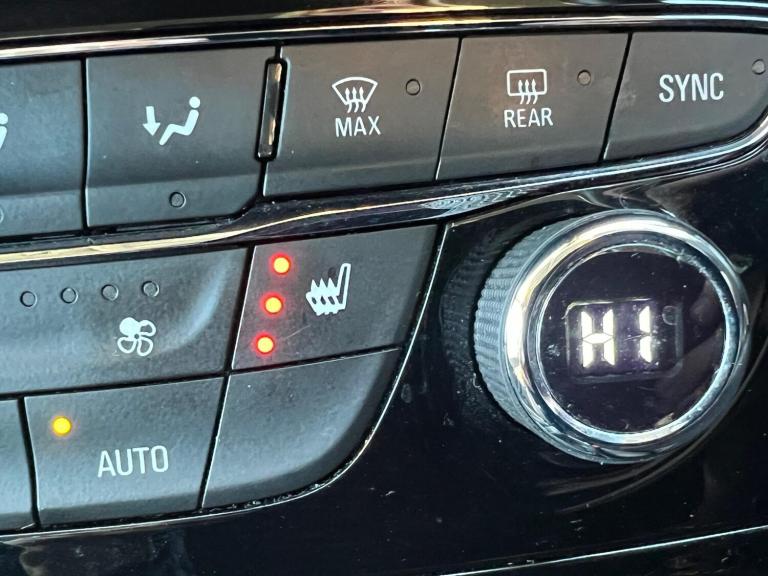 2019 Vauxhall Astra 1.4T 16V 150 Griffin 5dr HATCHBACK PETROL Manual