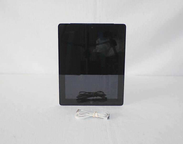 Apple iPad 2nd Gen 9.7" 16GB Tablet - Black