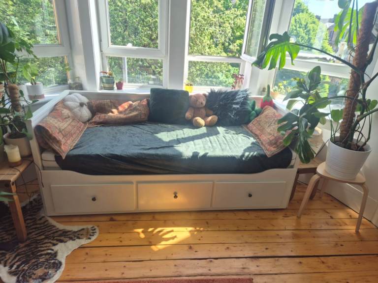 IKEA Hemnes daybed 