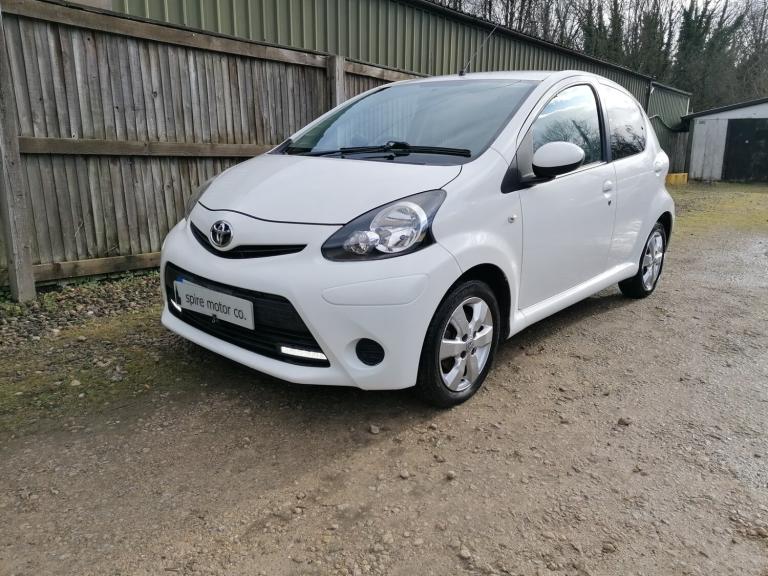2014 Toyota AYGO 1.0 VVT-i Move with Style 5dr HATCHBACK Petrol Manual
