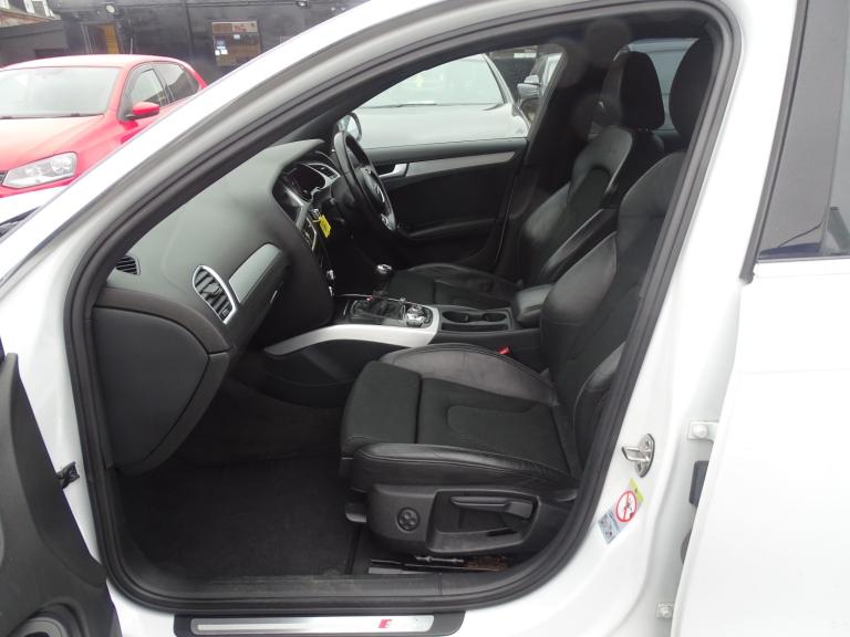 AUDI A4 2.0 TDI S line White Manual Diesel 2014