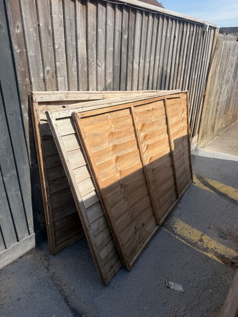 Fence panels x4
