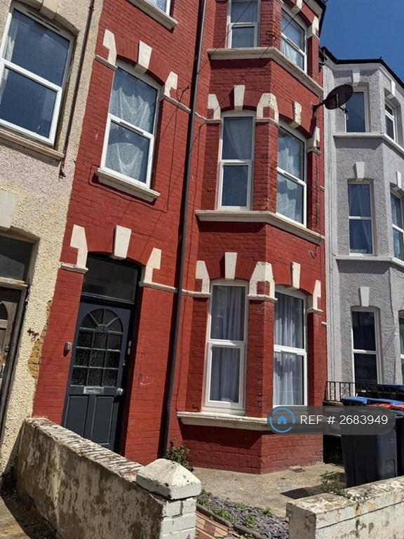 1 bedroom flat in Hatfeild Road, Margate, CT9 (1 bed) (#2683949)