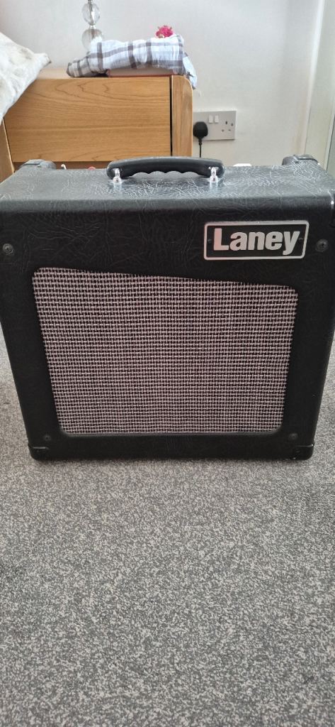 Laney Guitar Amplifier – Good Condition