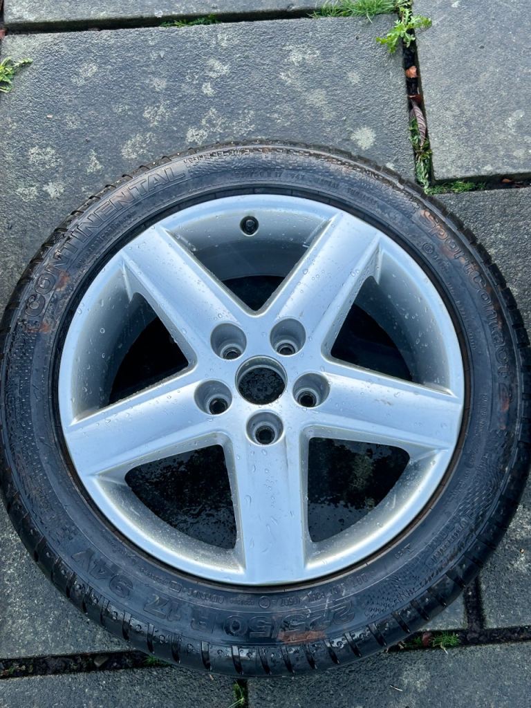 Audi 17-inch 5 spoke alloy wheel
