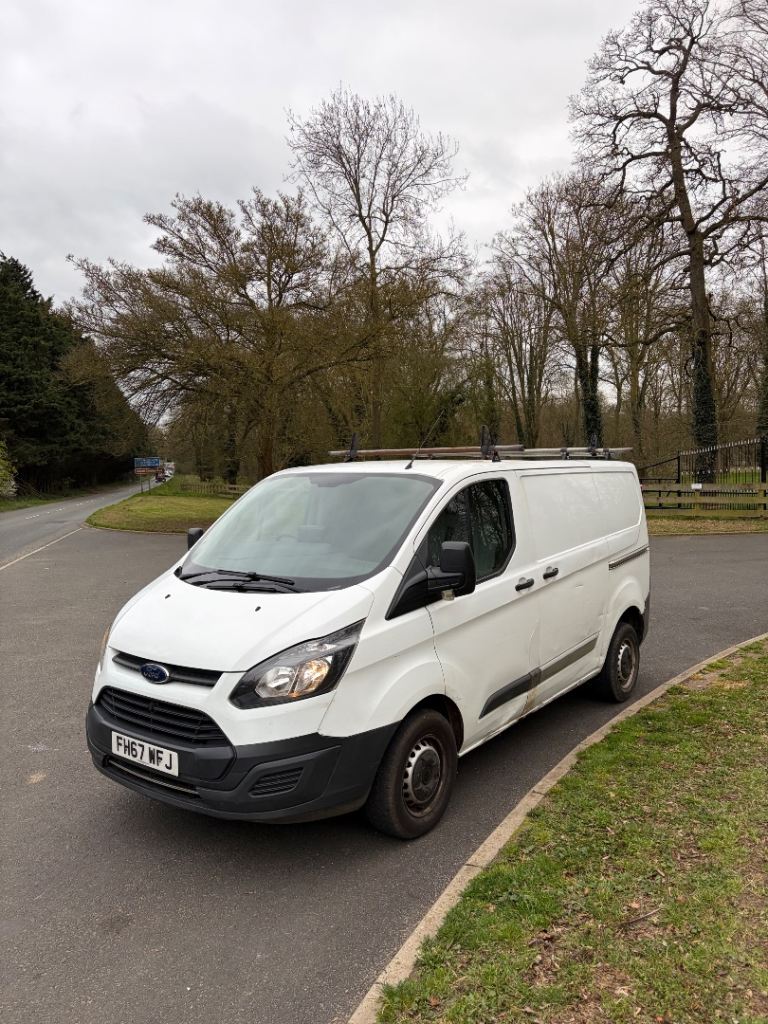 2018 Ford transit custom van, ideal work horse long mot with roof rack